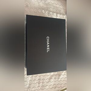 Chanel Black magnetic box 16”